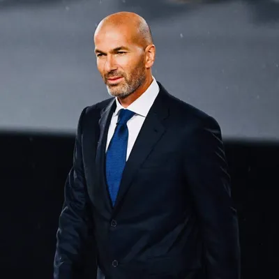 De La Castellane au banc des Bleus : Zinédine Zidane prêt à ouvrir...