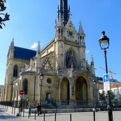 Paris honore la lutte des sans-papiers de Saint-Bernard !