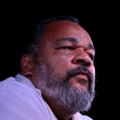 Dieudonné condamné à six mois sous bracelet électronique pour...