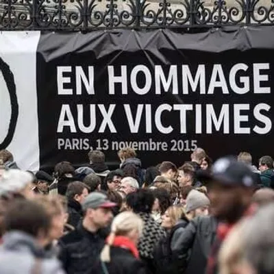 [ Hommage ] Dix ans après le 13 novembre : la France unie dans le...