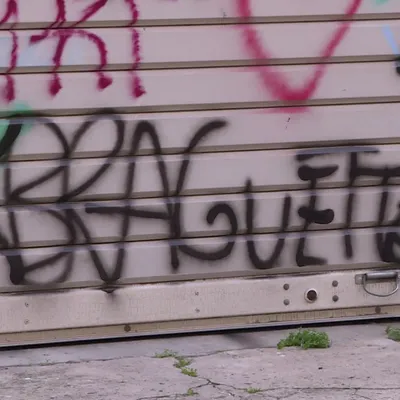 Arles intensifie la lutte contre les tags et les affichages...