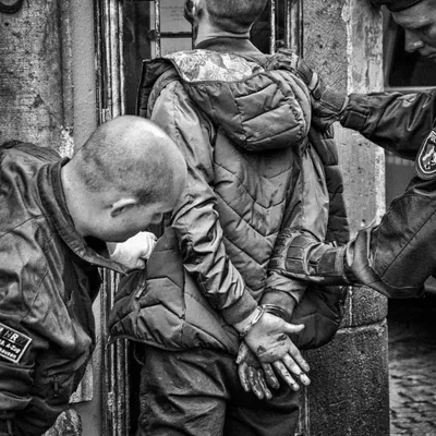 Pays-Bas : trente hommes armés, un raid meurtrier et cinq...