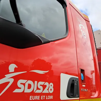 Un homme transporté à l'hôpital après un incendie