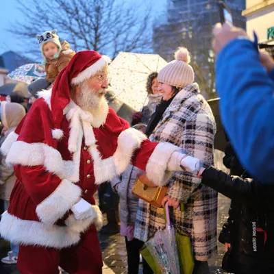 Père Noël, marché et déambulation à Chartres