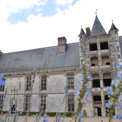Décalé et contemporain,  « Drôles de meubles, ça déménage » au...
