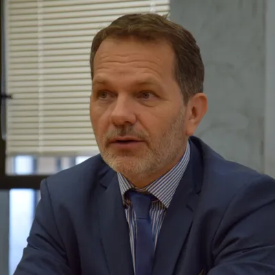 Pointée du doigt, la justice répond après le meurtre de Lyhanna