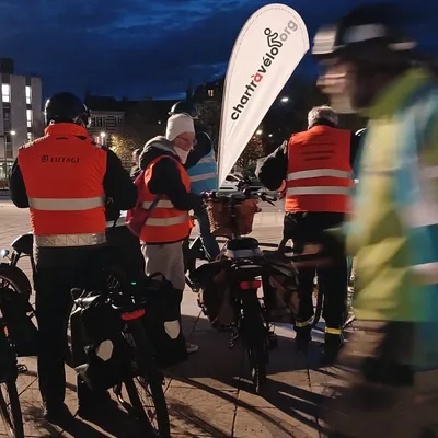 Un cycliste violenté par un automobiliste qui a pris la fuite