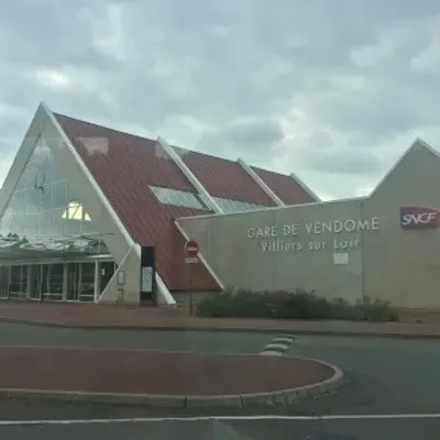 VENDÔME – La gare TGV ouvre avec 40 minutes de retard