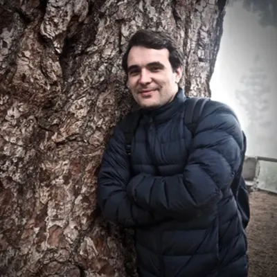 Emmanuel Macron dit son inquiétude, après la condamnation du...