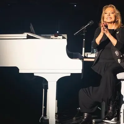 Véronique Sanson hospitalisée d’urgence, son concert à Saint-Brieuc...