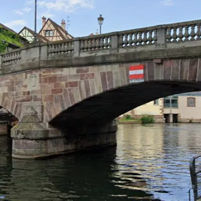 Strasbourg : un homme sauvé de la noyade après une chute dans l’Ill