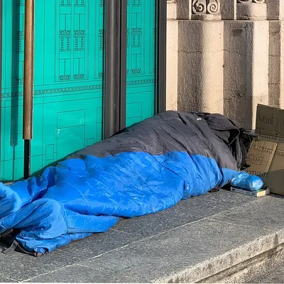 Des QR codes pour donner aux sans-abri : une nouvelle forme de...