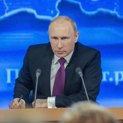 Poutine menace de saisir des navires occidentaux