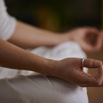 Yoga : quand certaines pratiques dérivent vers des discours à risque
