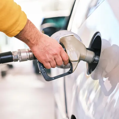 Carburant : 50 euros d’aide pour les “grands rouleurs”, êtes-vous...