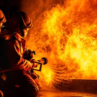 Un incendie détruit un hangar et 300 tonnes de foin dans une ferme...
