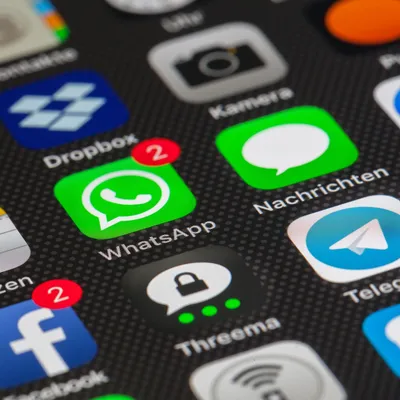 Réseaux sociaux : l’interdiction aux moins de 15 ans censurée