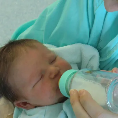 Laits infantiles contaminés : une toxine mise en cause