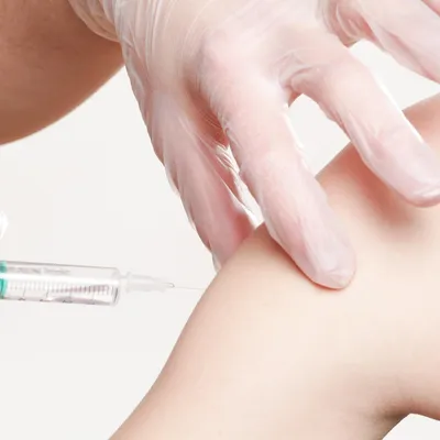 Mélanome : des résultats prometteurs pour un vaccin personnalisé en...