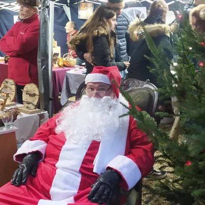 Marché de Noël artisanal à Beaune : l’Atelier du Cloître ouvre ses...