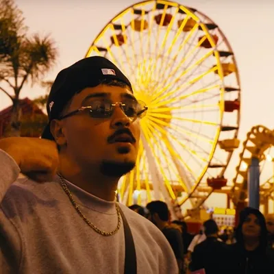 Le clip « À la folie » du Dijonnais Jeune Andreas fait voyager...