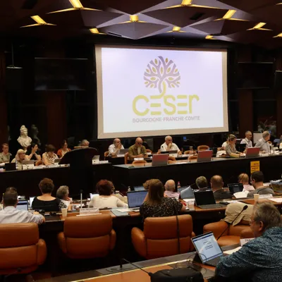 « Une atteinte à la démocratie locale » Jérôme Durain dénonce la...