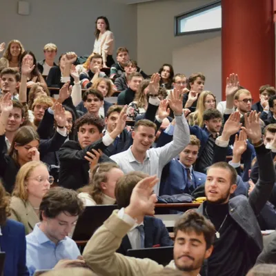 Le Parlement des Etudiants fait son retour à Dijon après quatre ans...