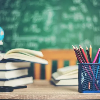 6000 kits de fournitures scolaires gratuits distribués pour la...
