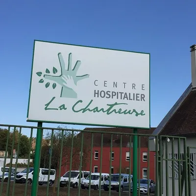 Le personnel de l'hôpital psychiatrique La Chartreuse alerte...