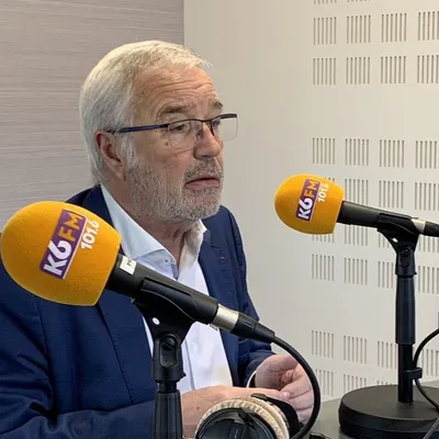 François Rebsamen rend hommage à Jean Esmonin, ancien maire de Chenôve