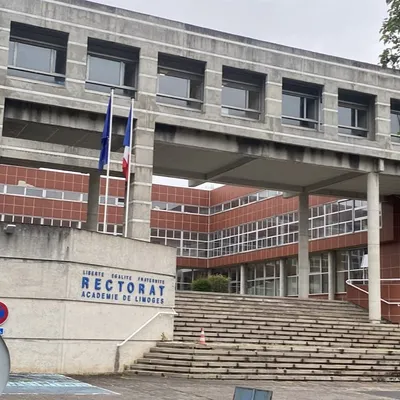 Des personnels de l’Éducation nationale dénoncent des retards de...