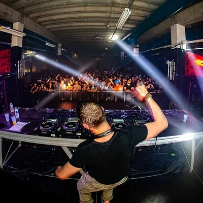 Le retour de Born To Rave : une odyssée électronique à l’Arena de...