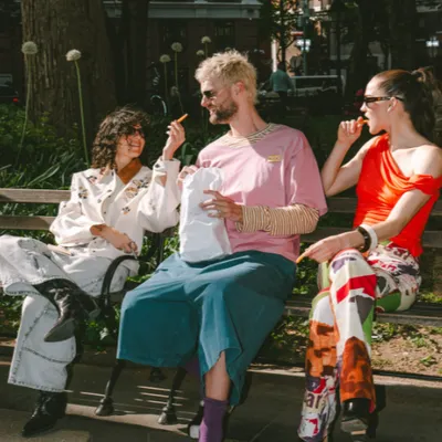 Manhattan, cet excellent track de Sofi Tukker et Cartlita en...