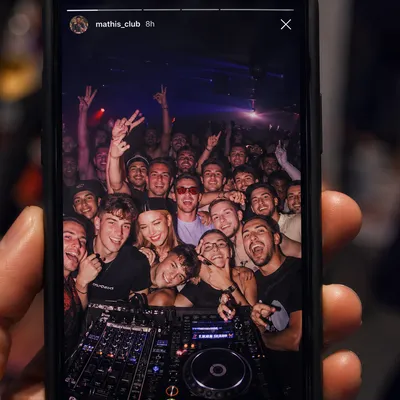 « P*tain de soirée », la fête à la verticale