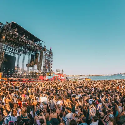 Les Plages Électroniques annoncent un line-up XXL pour leurs 20 ans