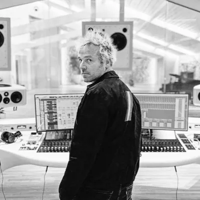 French 79 livre un titre introspectif avec The Adventurer