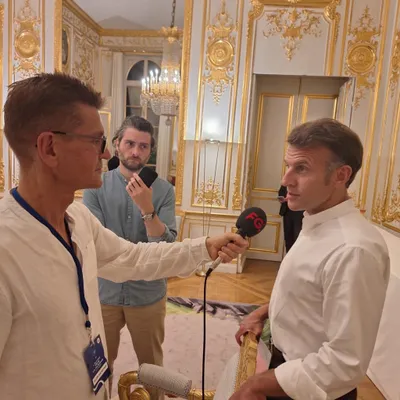 Emmanuel Macron au micro de l'Happy Hour ce soir !