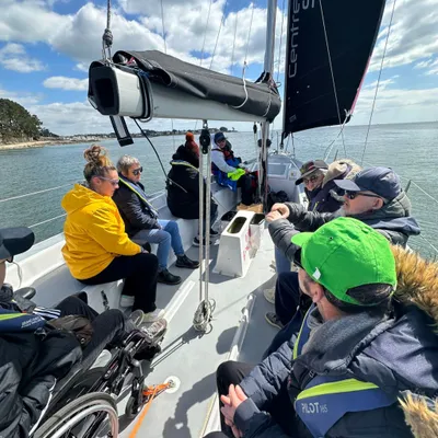 Une sortie en voilier pour des résidents d'un EHPAD de Châteaulin