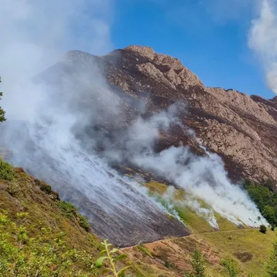 Ariège : trois incendies de montagne toujours mobilisateurs à...