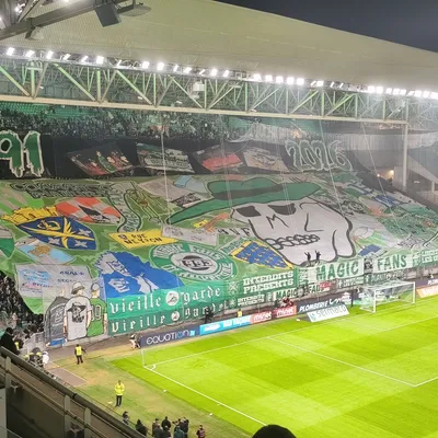 L’AS Saint-Etienne domine le FC Nantes au finish dans un Chaudron...