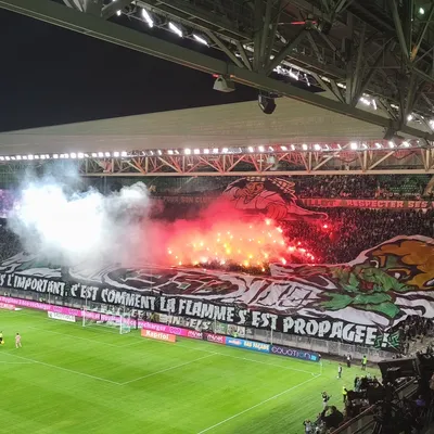 L’AS Saint-Etienne se sort du piège Rodez et repasse leader du...