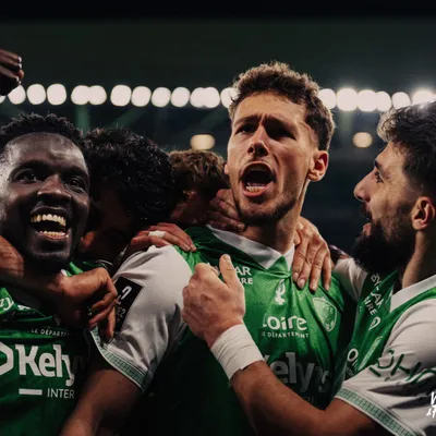 Ligue 2 : solide vainqueur du Red Star, l’ASSE installe son duel...