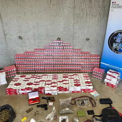 Cuzieu : Des armes, du cannabis, de la cocaïne et plus de 500...