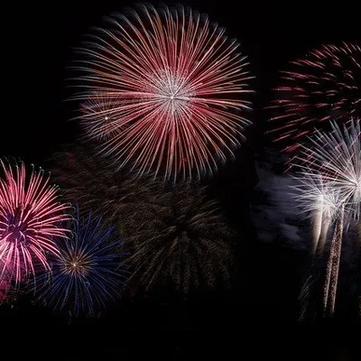 Plusieurs communes ligériennes annulent les feux d'artifice du 14...