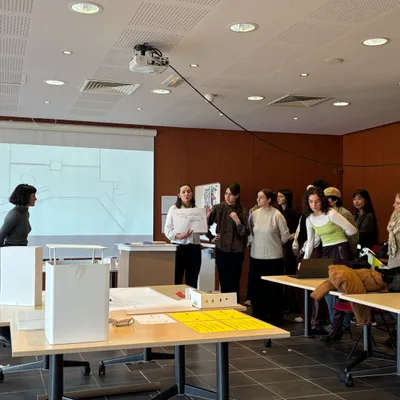Des étudiants en design repensent les espaces extérieurs du CHU de...