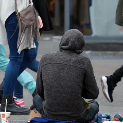 L'arrêté anti-mendicité en centre-ville officiellement signé par la...