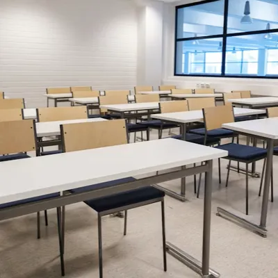 Le Premier Ministre annonce une suspension des cours en fin de semaine
