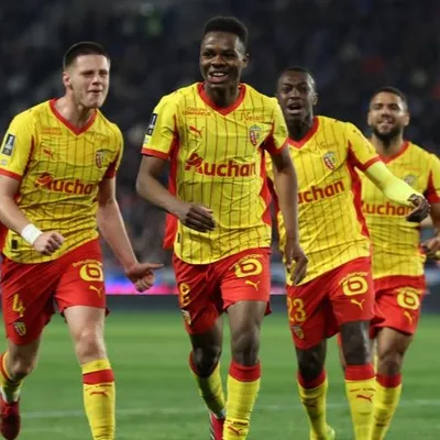 Lens crée l'exploit !