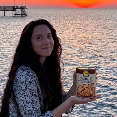 Insolite : 2 700€ d'amende pour cette mangeuse de cassoulet