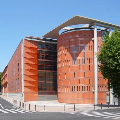 Un rassemblement pour Lyhanna au palais de justice de Toulouse